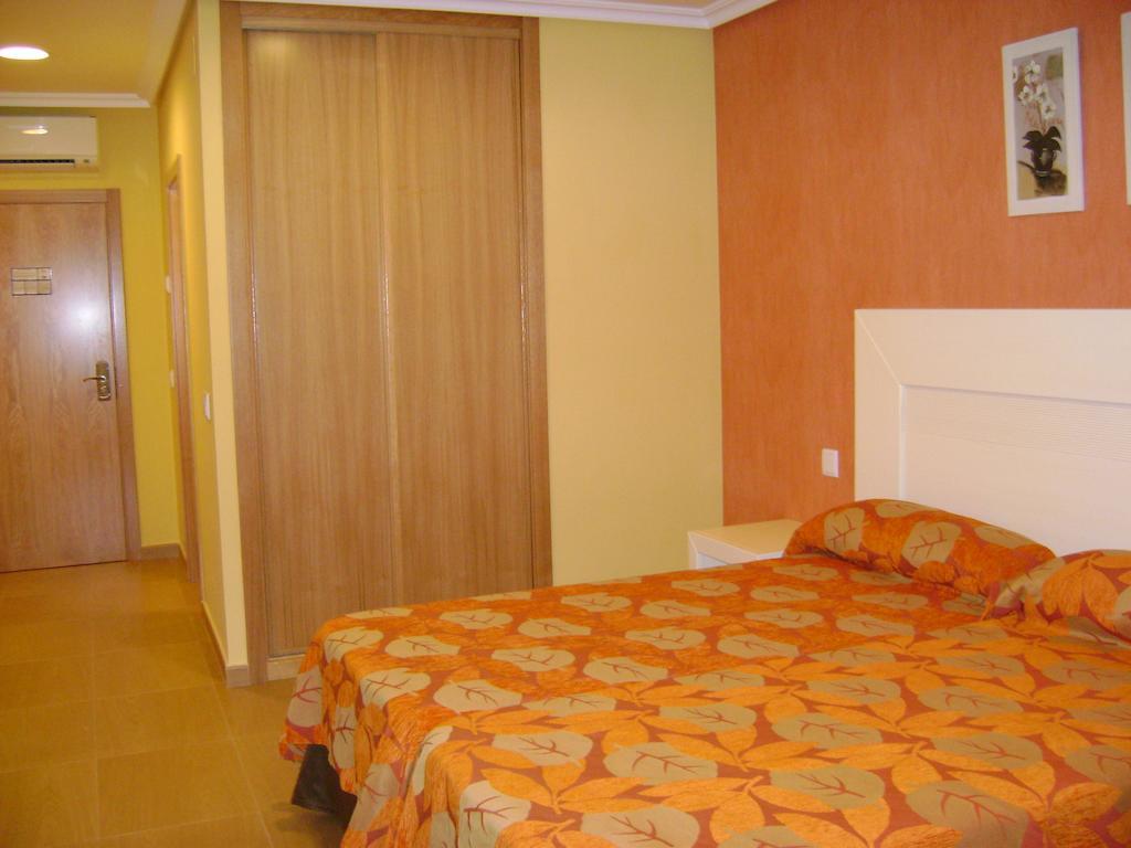 Hostal Jijones Villarrubia de los Ojos Exterior foto