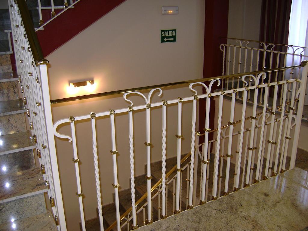 Hostal Jijones Villarrubia de los Ojos Exterior foto